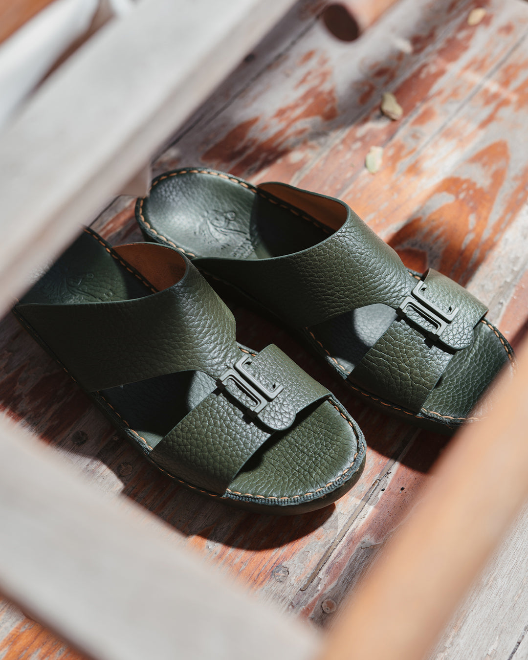 MEN'S SANDAL